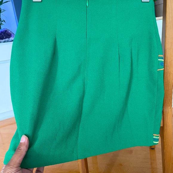 Unique embroidered skirt . - Picture 3 of 4